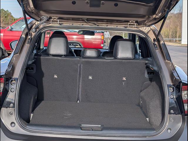 Used 2025 Nissan Kicks SR image 19