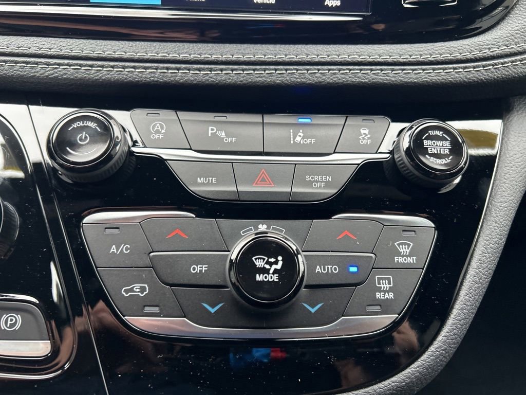 New 2026 Chrysler Pacifica Select image 25