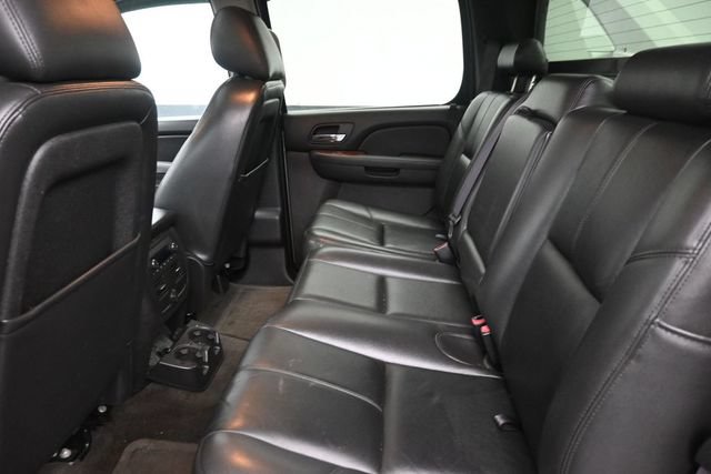 Used 2013 Chevrolet Avalanche LT AWD/4WD image 19