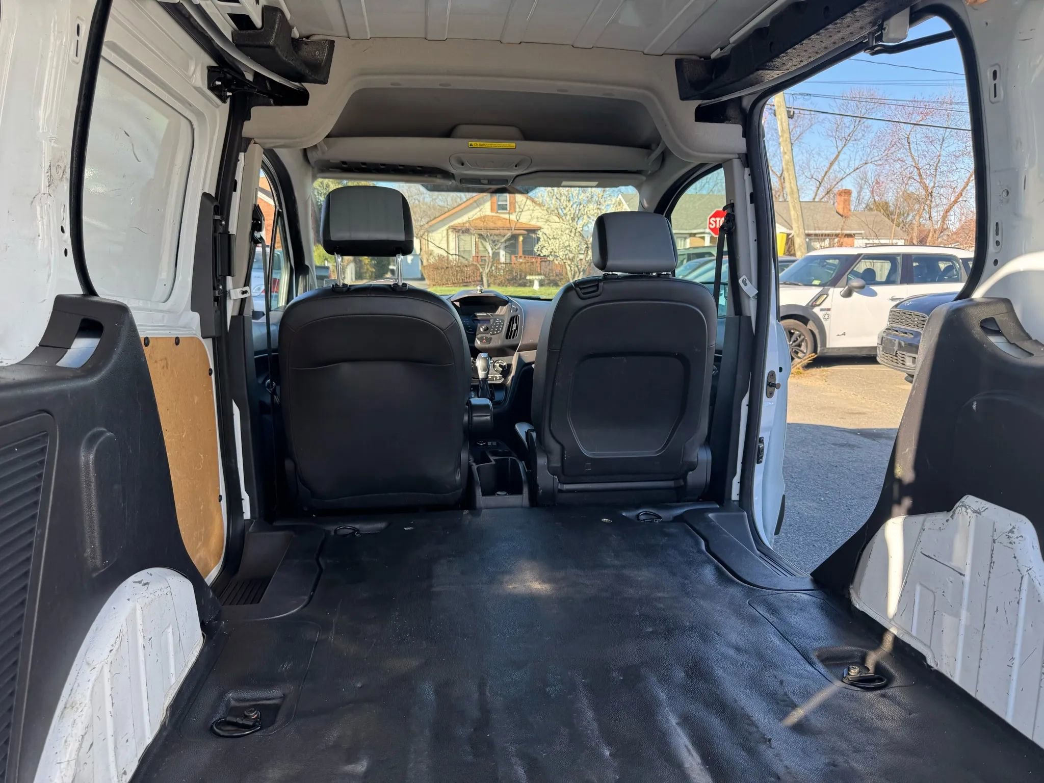 Used 2015 Ford Transit Connect XL image 10