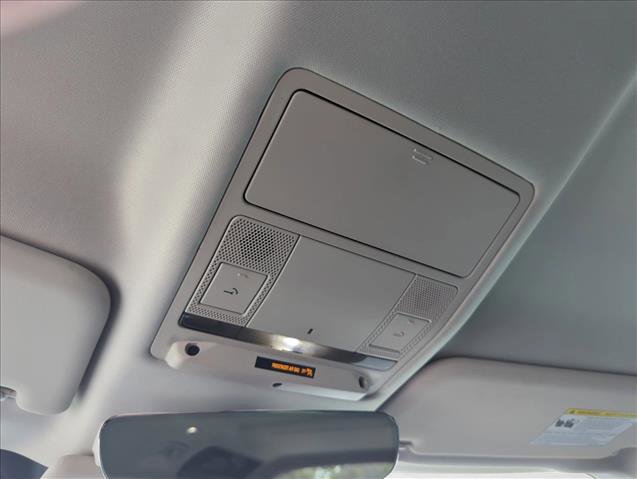 Used 2020 Land Rover Defender 110 S image 15