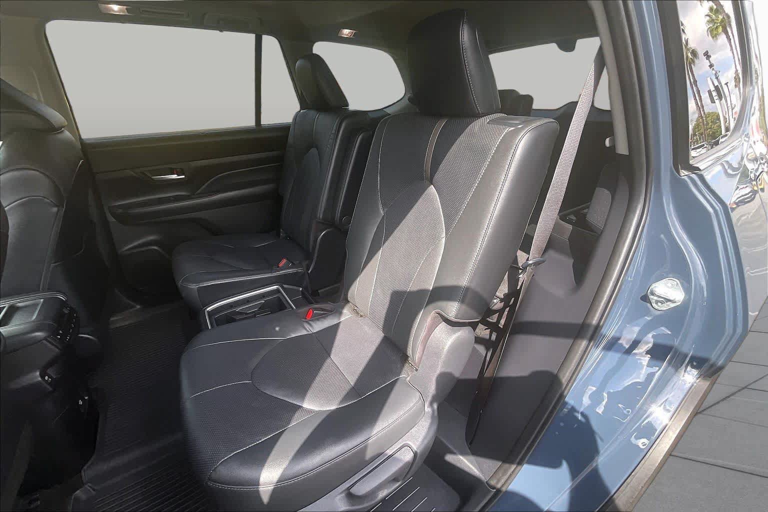 Used 2024 Toyota Grand Highlander AWD image 20