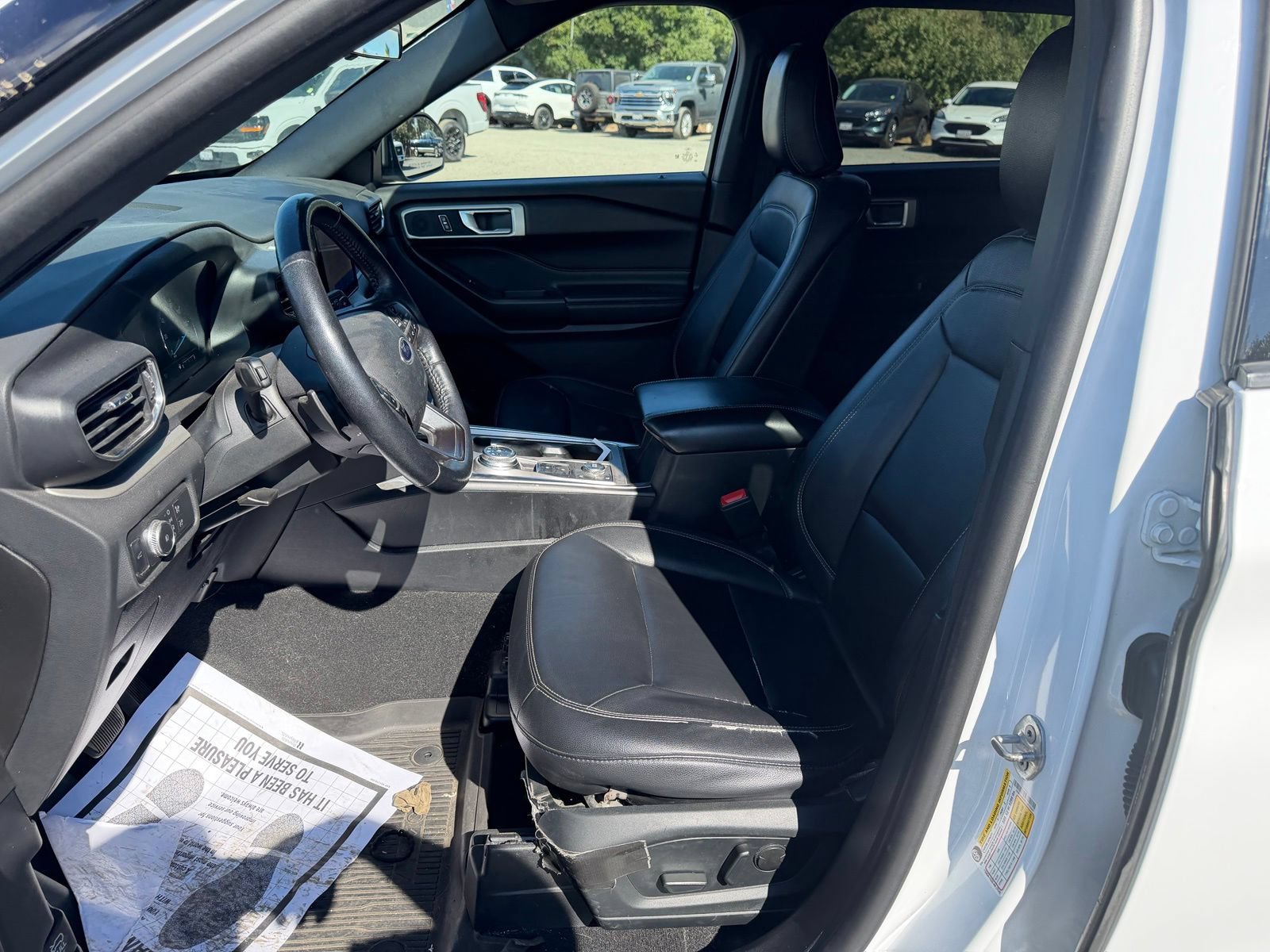 Used 2020 Ford Explorer XLT w/ Equipment Group 202A AWD/4WD image 10