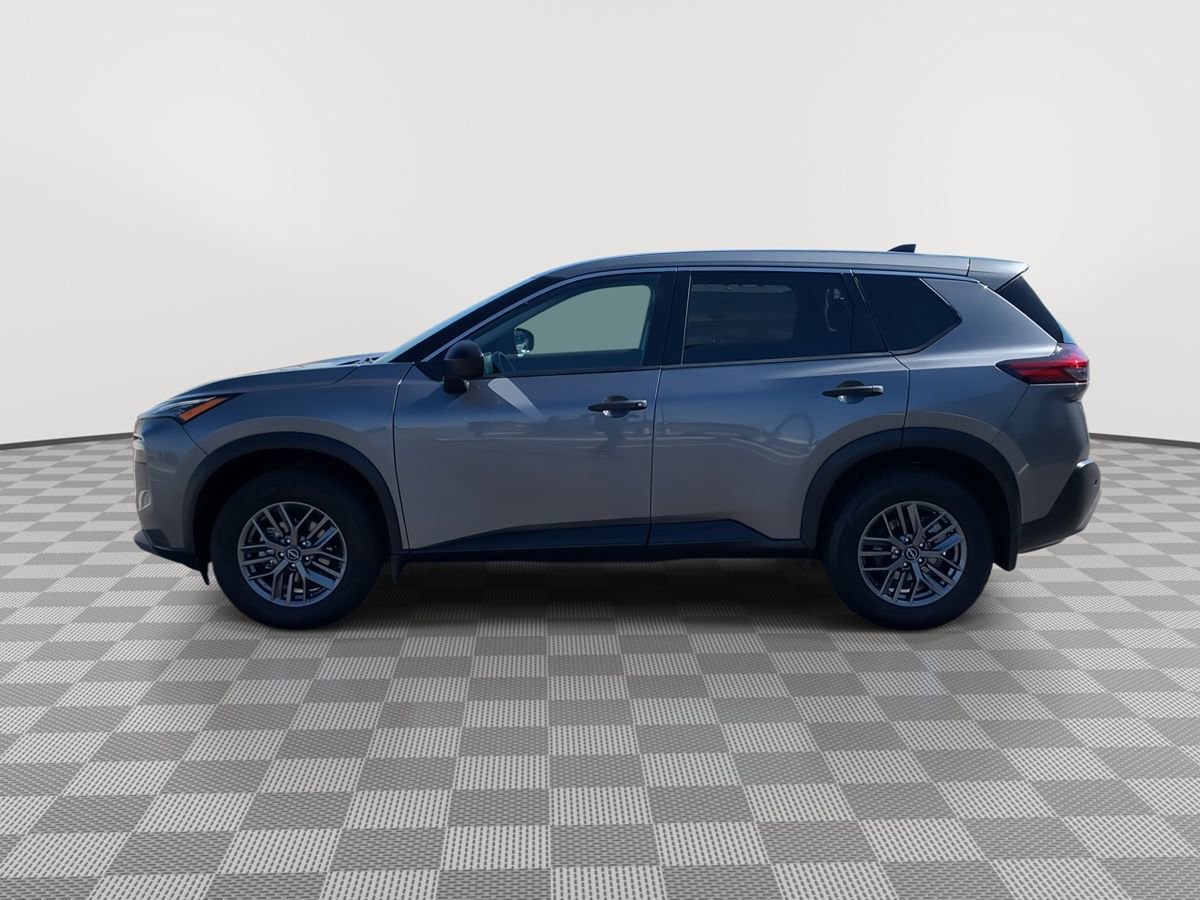 Used 2023 Nissan Rogue S AWD/4WD image 4