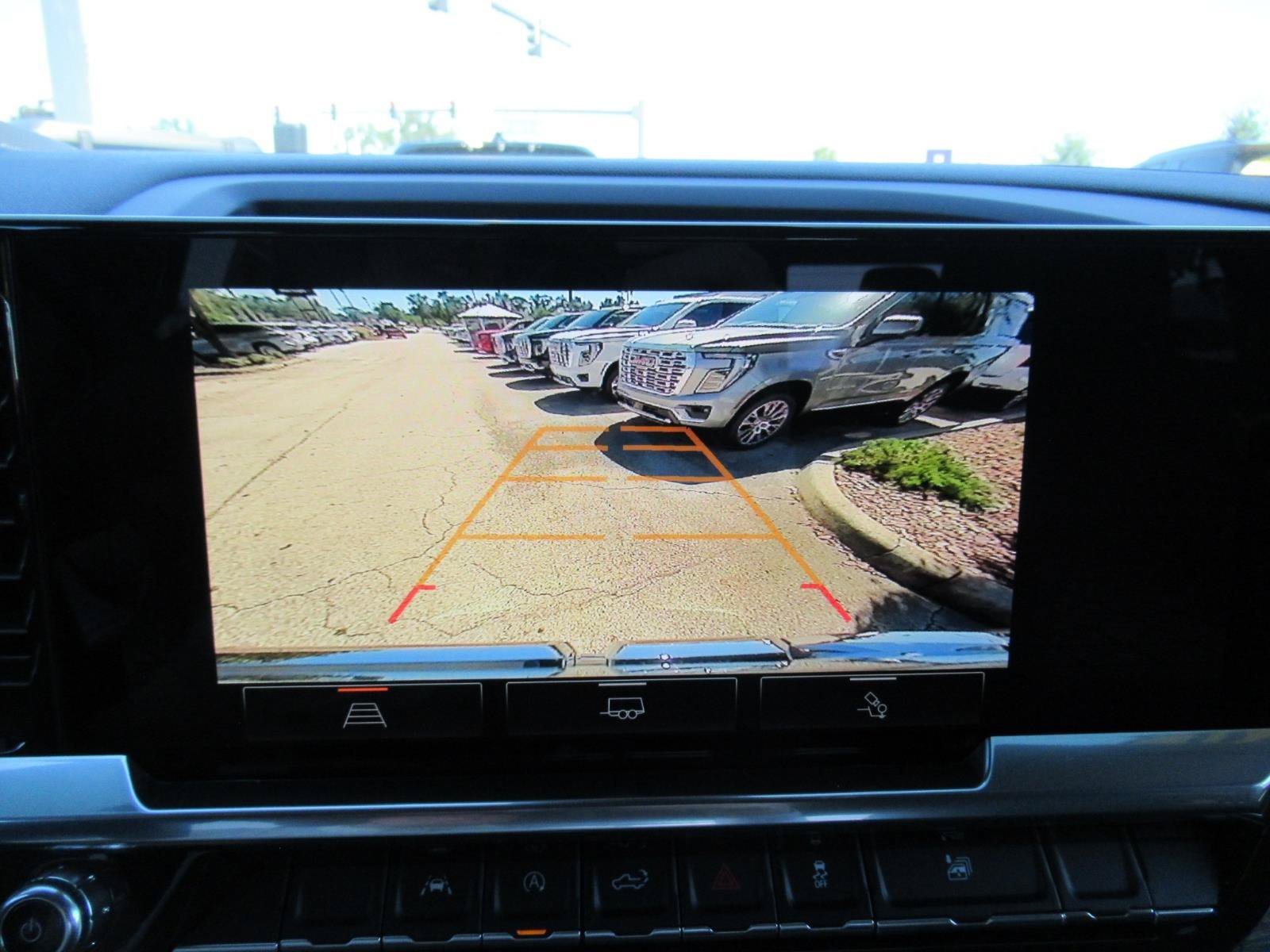 Used 2026 GMC Sierra 1500 SLE w/ Preferred Package AWD/4WD image 28