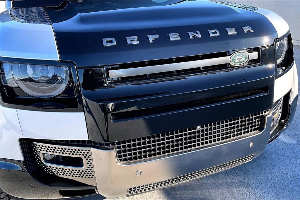 Certified 2024 Land Rover Defender 130 X image 32