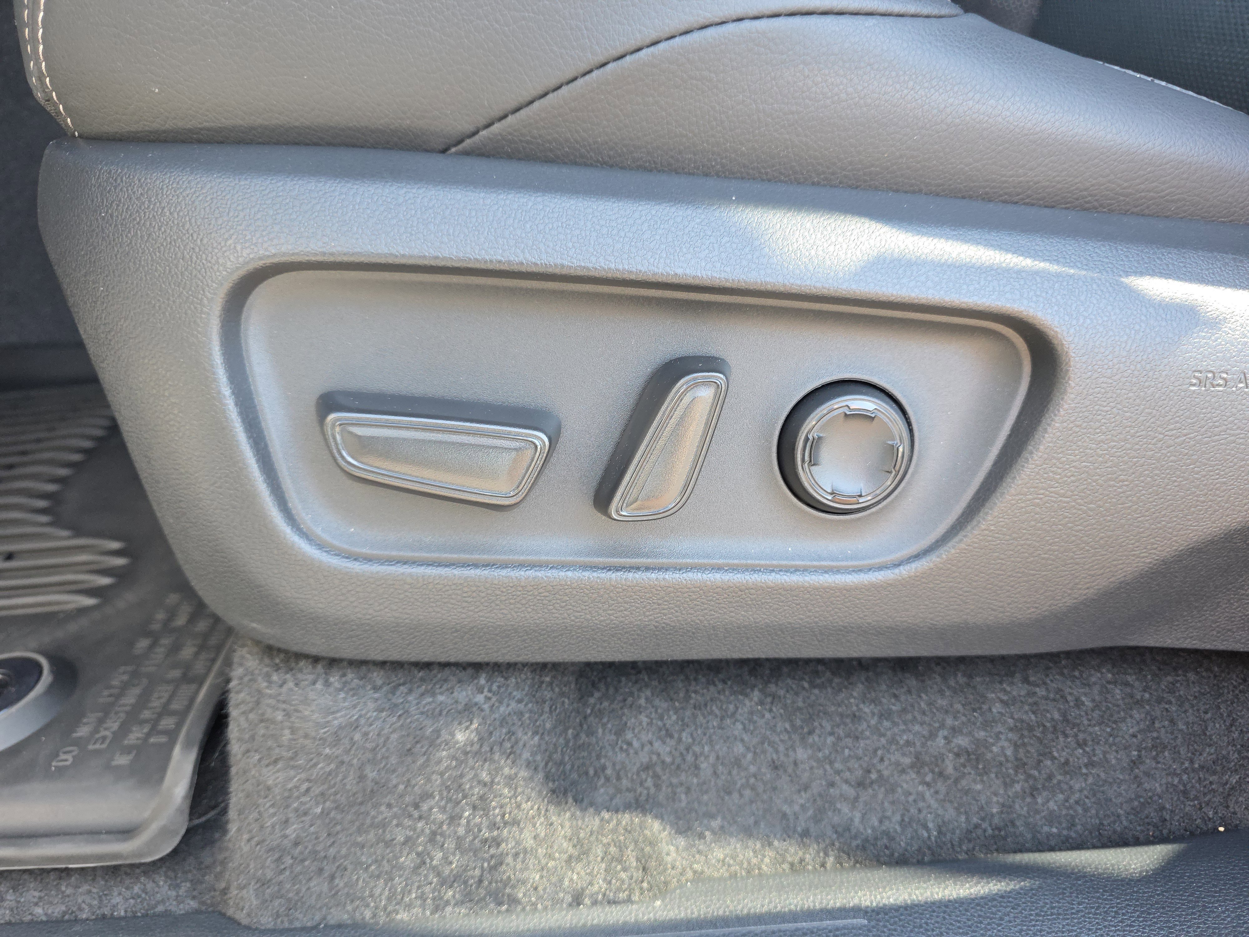 Used 2025 Toyota 4Runner Limited image 25