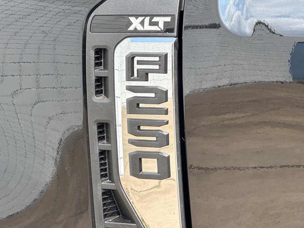 New 2026 Ford F250 XLT w/ XLT Premium Package AWD/4WD image 32