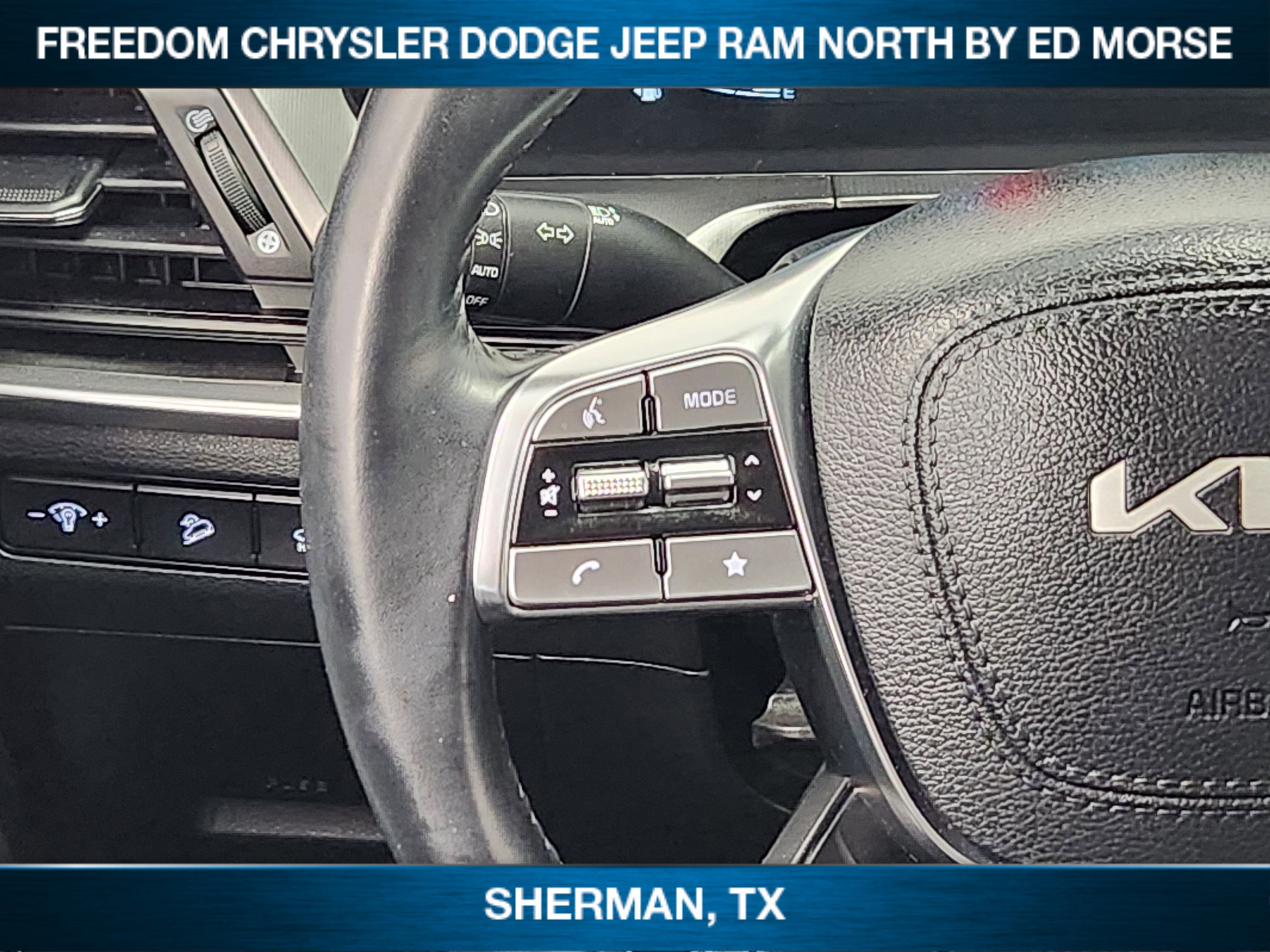 Used 2025 Kia Telluride S image 19