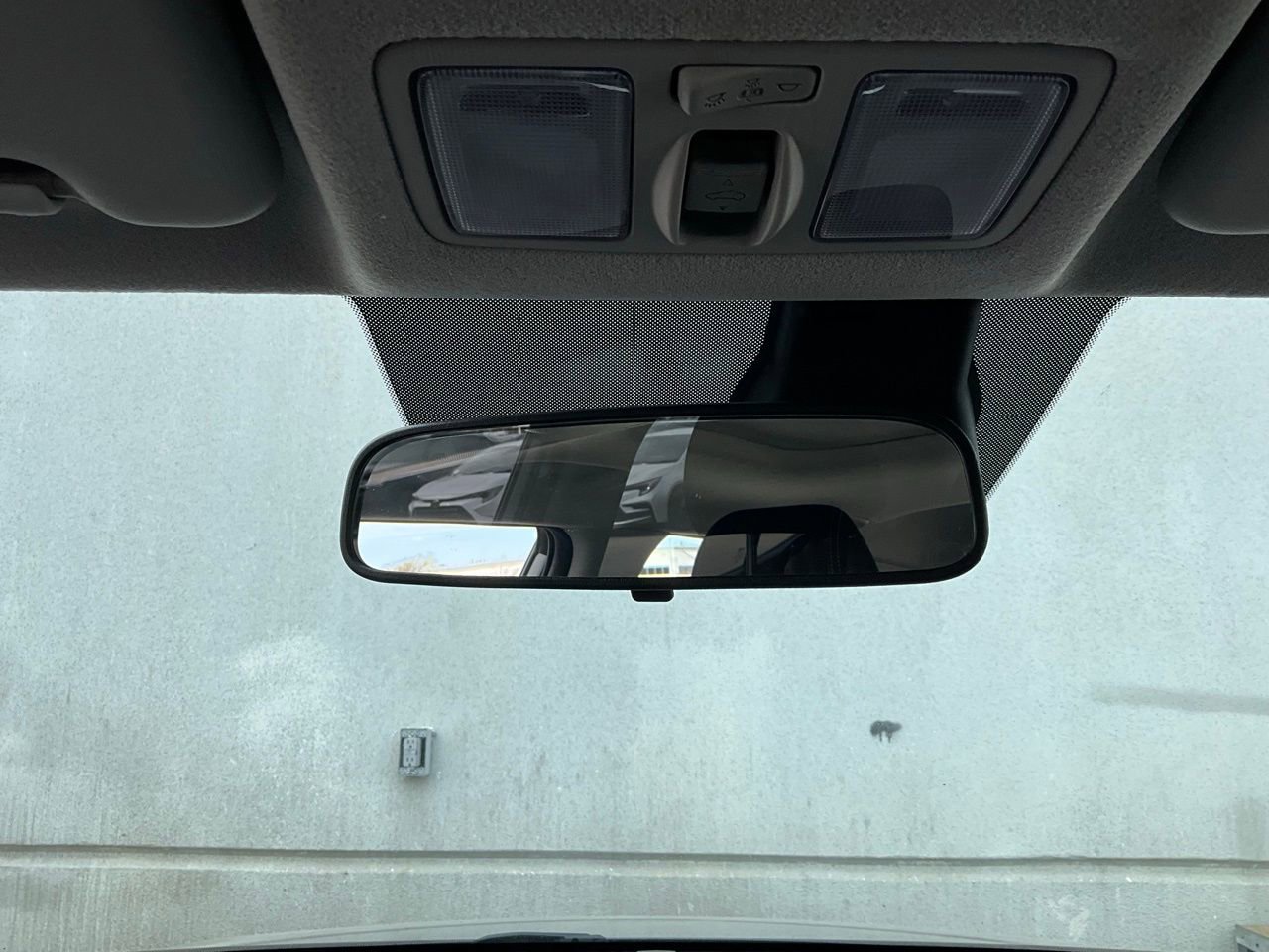 Used 2025 Hyundai Venue SEL image 17