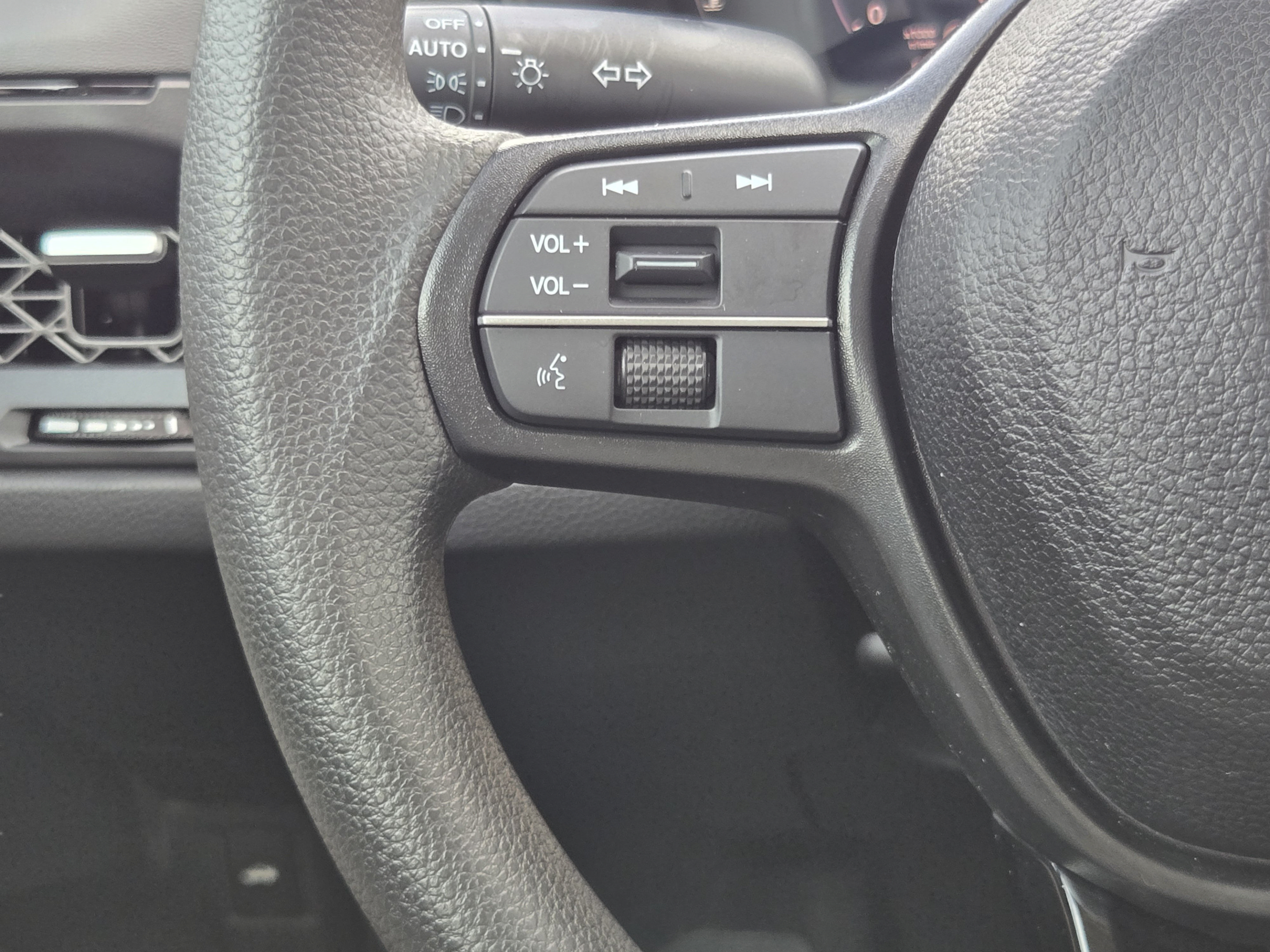 Certified 2025 Honda Accord SE image 25