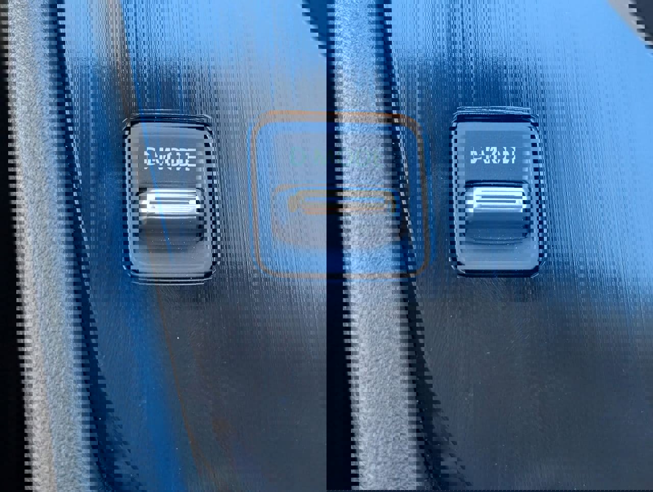 Certified 2024 Nissan Rogue SV image 20