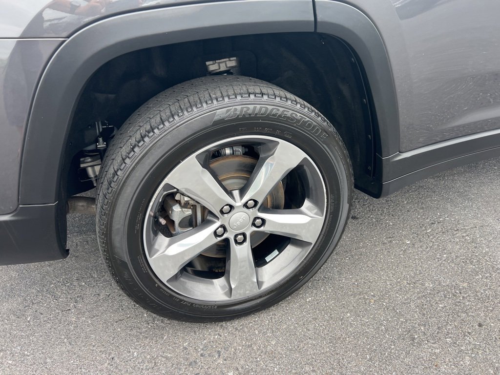 Used 2022 Jeep Grand Cherokee L Limited image 12