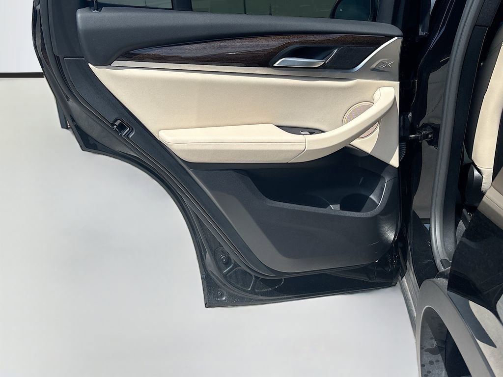 Used 2024 BMW X3 sDrive30i w/ Convenience Package RWD image 15