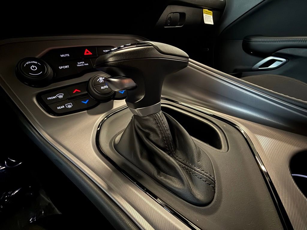 Used 2023 Dodge Challenger R/T w/ Performance Handling Group image 23