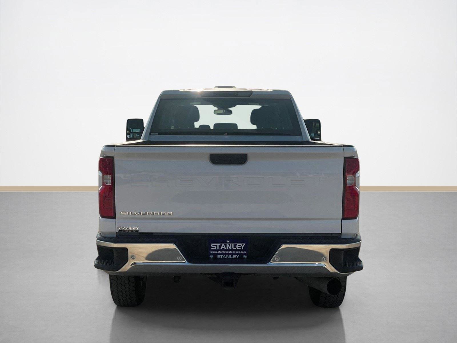 Used 2024 Chevrolet Silverado 2500 W/T w/ WT/CX Safety Package AWD/4WD image 7