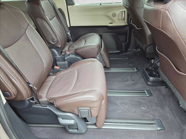 Certified 2024 Toyota Sienna Platinum AWD/4WD image 23