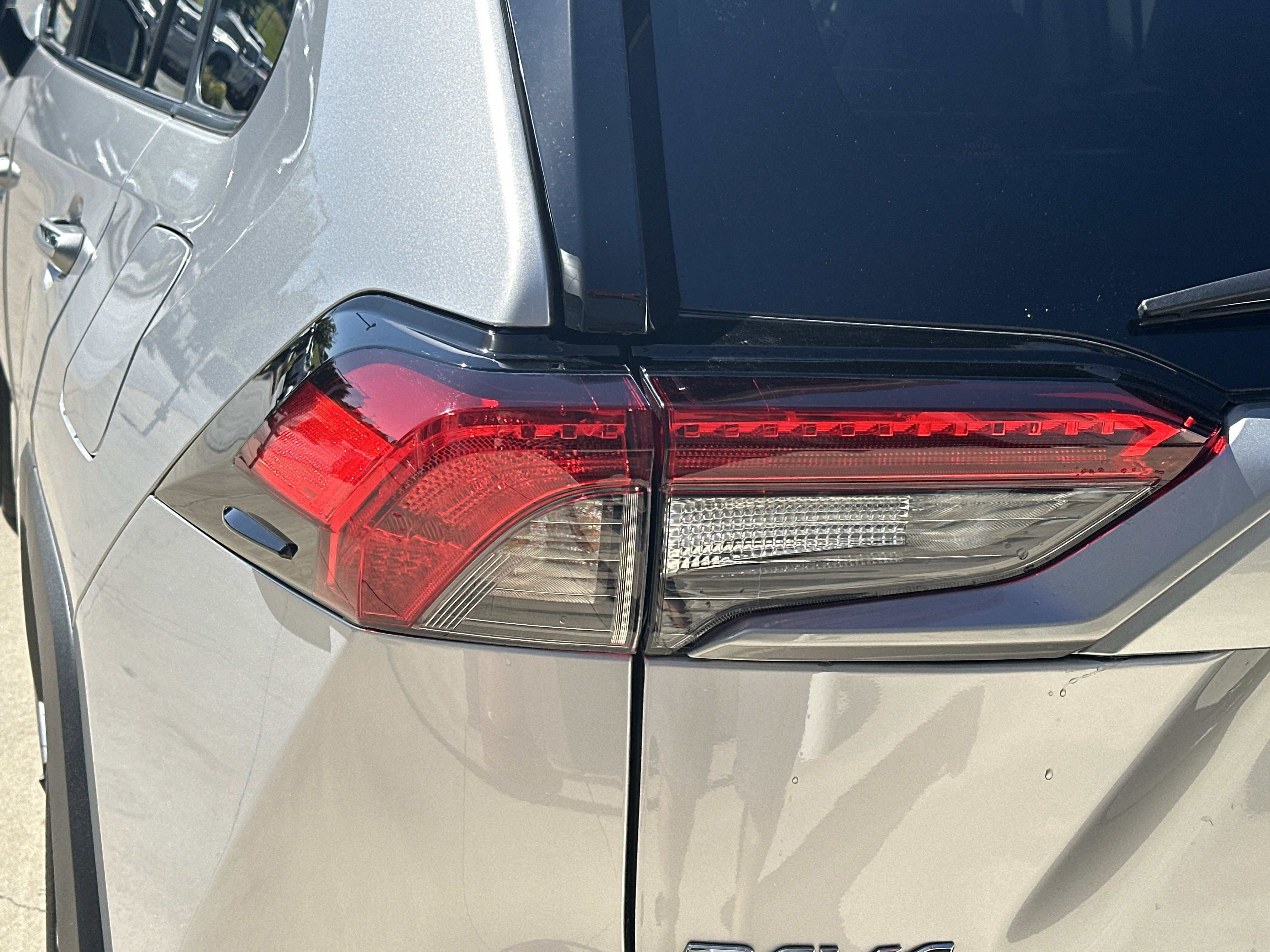 Used 2024 Toyota RAV4 Limited w/ Advanced Technology Package AWD/4WD image 11