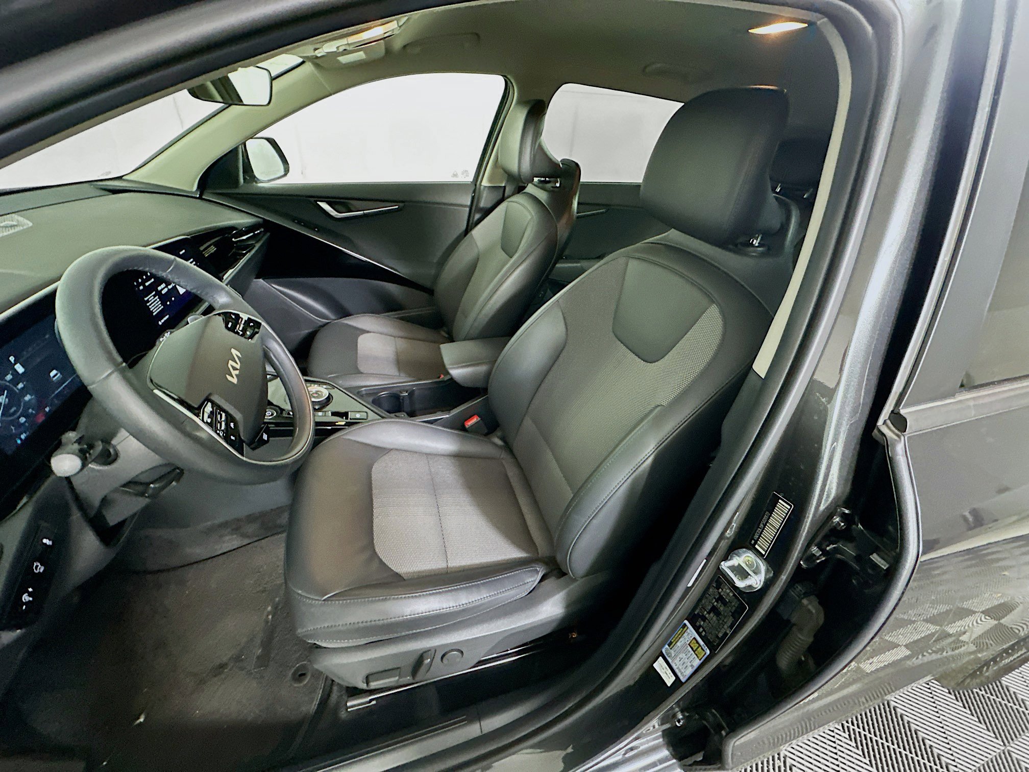 Used 2023 Kia Niro Wind image 13