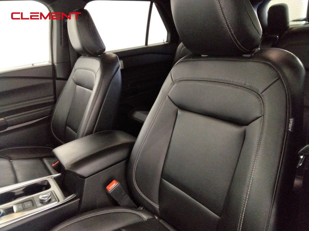 Used 2020 Ford Explorer XLT w/ Equipment Group 202A image 26
