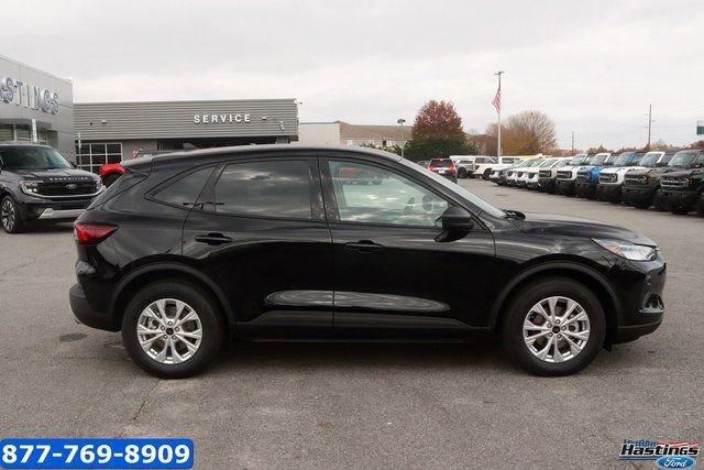 New 2026 Ford Escape Active FWD image 4