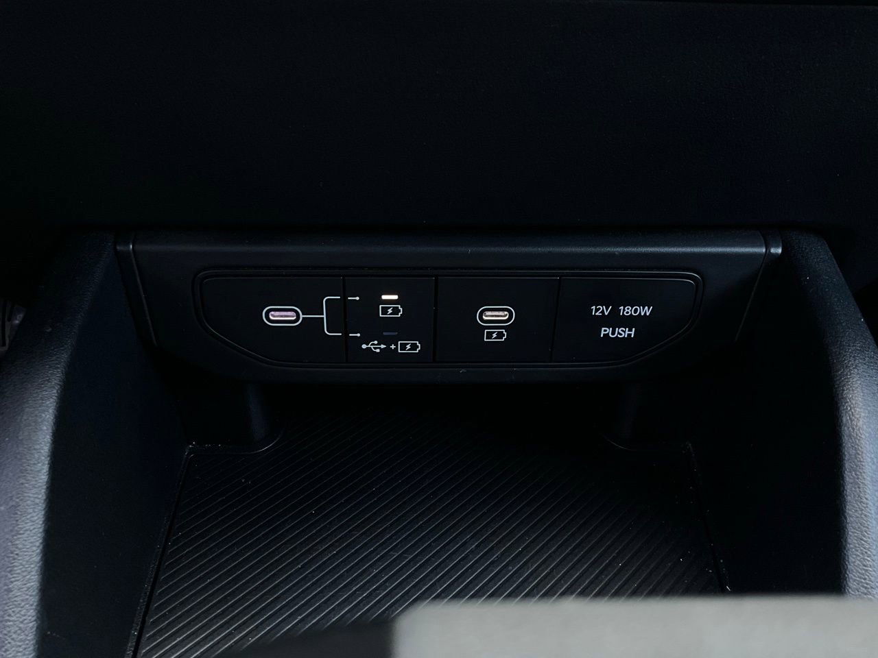 Used 2025 Kia K4 LXS image 26