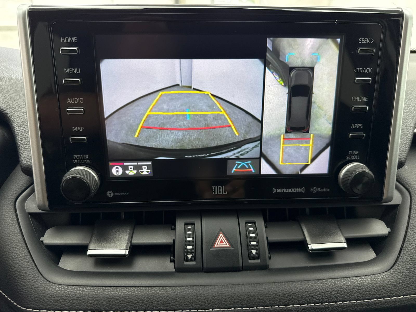 Used 2019 Toyota RAV4 Limited w/ Advanced Technology Package AWD/4WD image 28