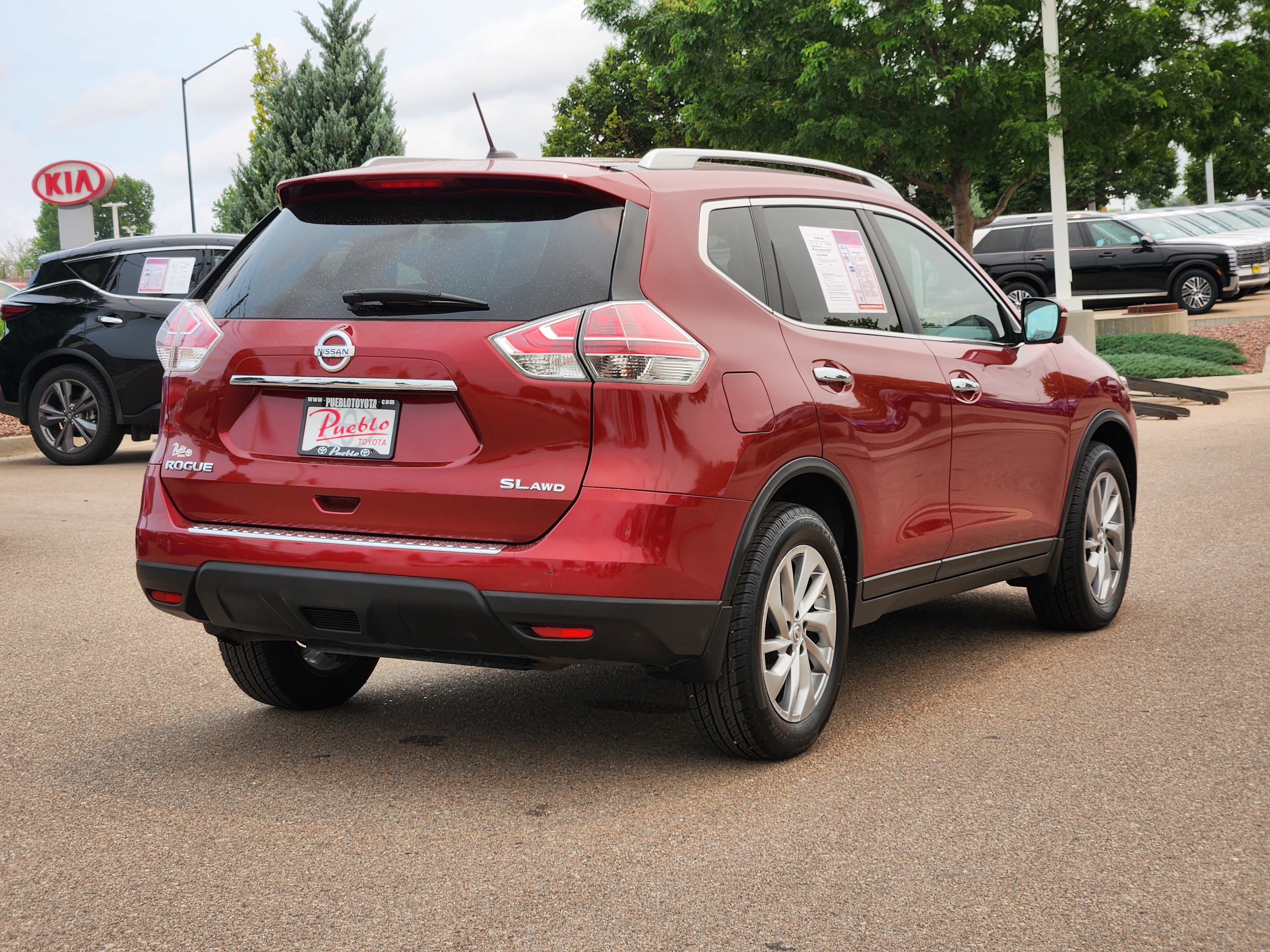 Used 2015 Nissan Rogue SL w/ SL Premium Package AWD/4WD image 3