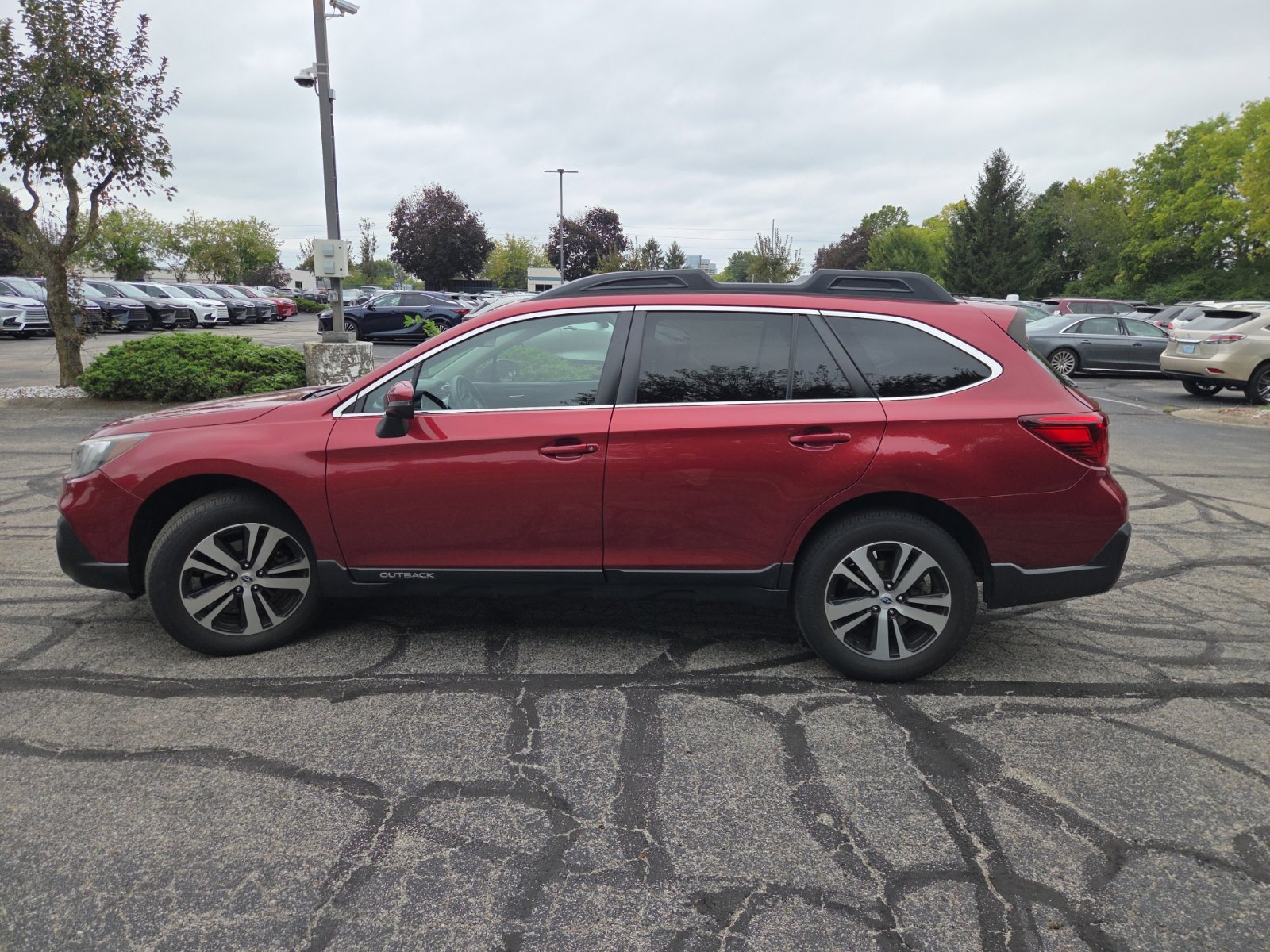 Used 2019 Subaru Outback 2.5i Limited AWD/4WD image 13