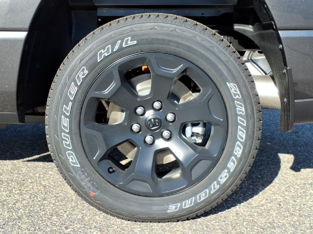 New 2026 RAM 1500 Express AWD/4WD image 8