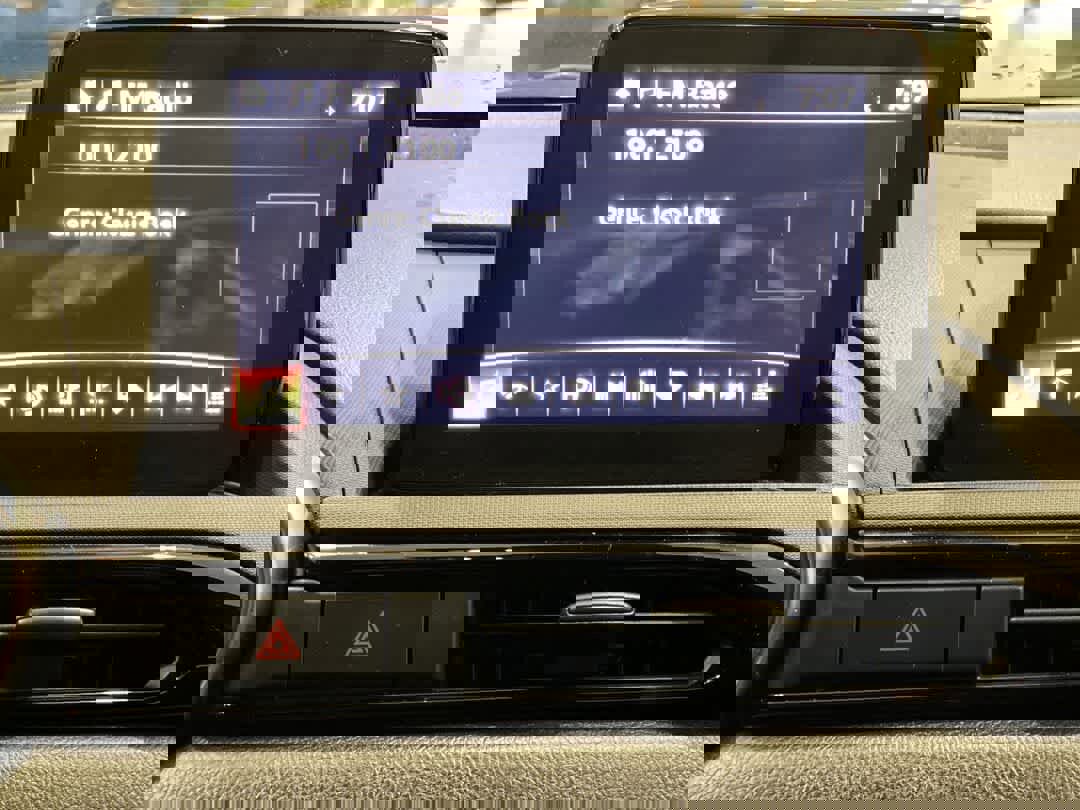 Used 2018 MAZDA MX-5 Miata Grand Touring w/ Appearance Package image 19