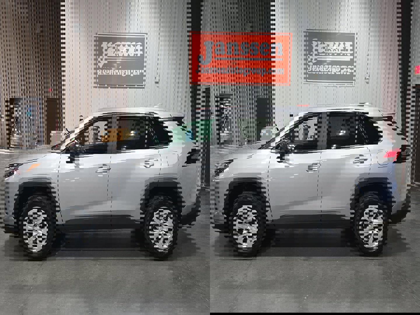 Used 2024 Toyota RAV4 LE image 2