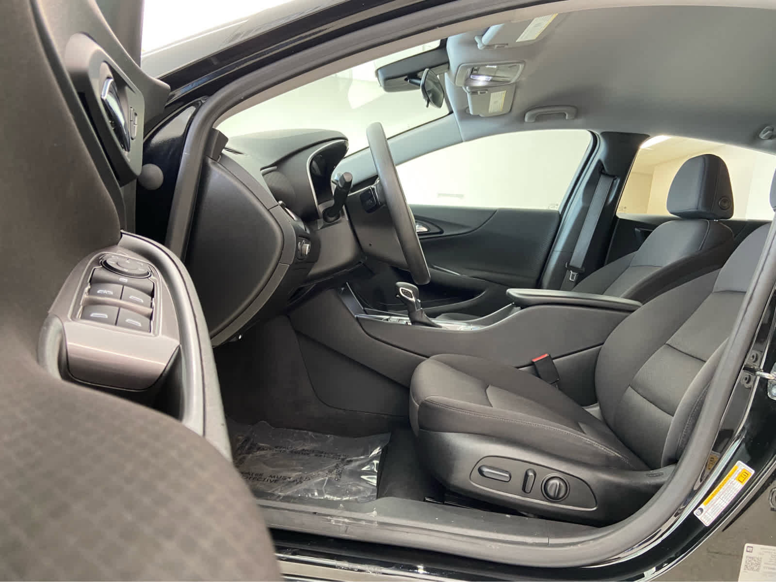 Used 2023 Chevrolet Malibu LT image 11