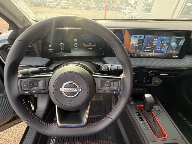 New 2026 Nissan Kicks SR w/ Cold Weather Package FWD image 10