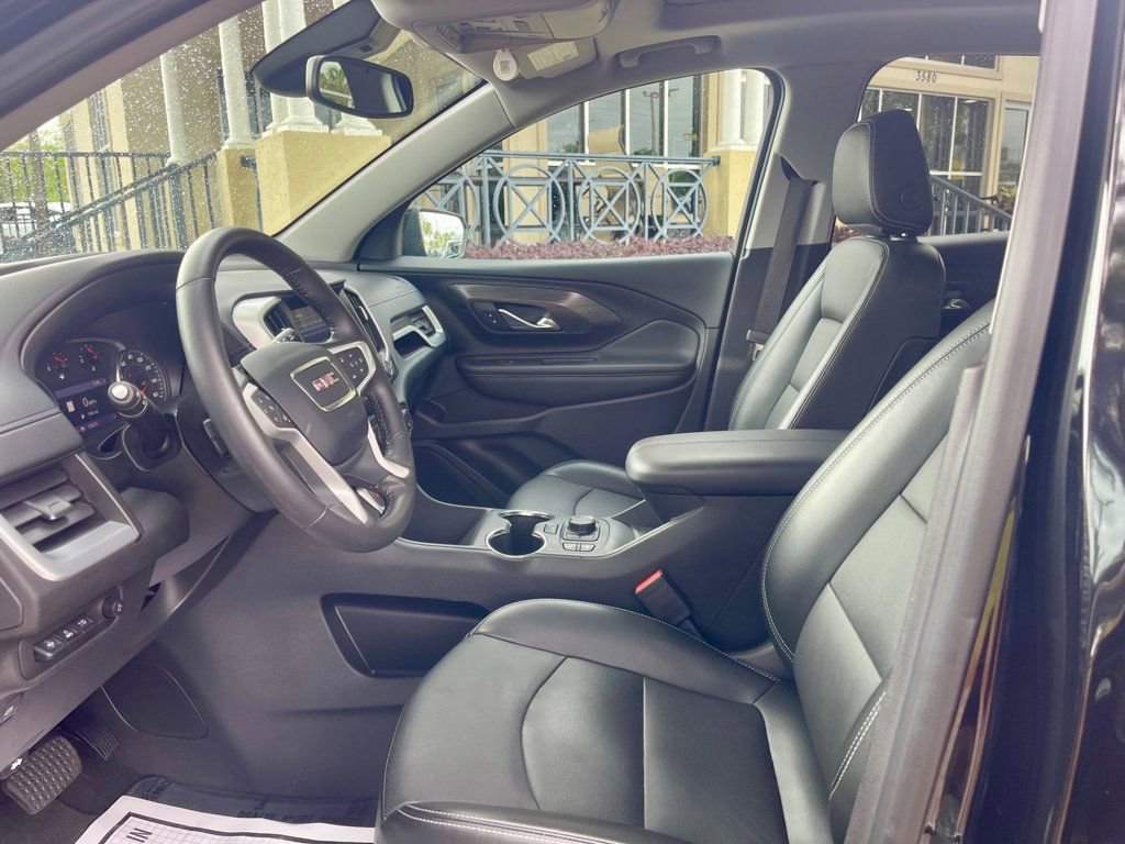 Used 2022 GMC Terrain SLT w/ Infotainment Package II image 11