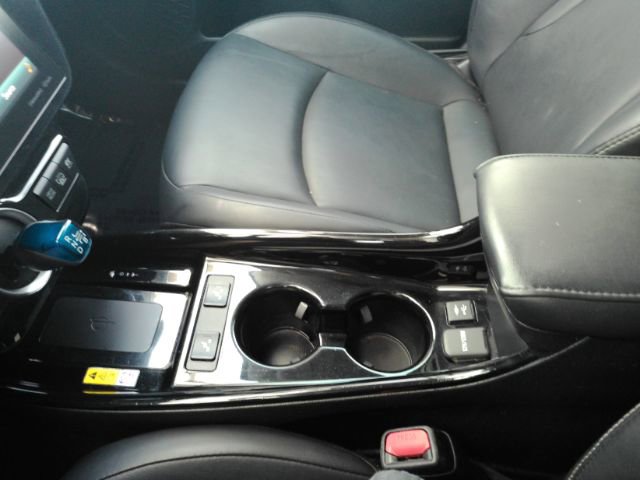 Used 2021 Toyota Prius Prime XLE image 38