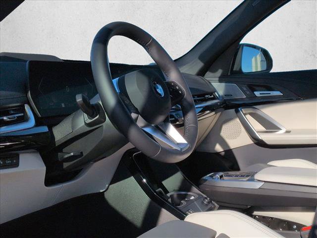 Used 2026 BMW X1 xDrive28i w/ Technology Package AWD/4WD image 3