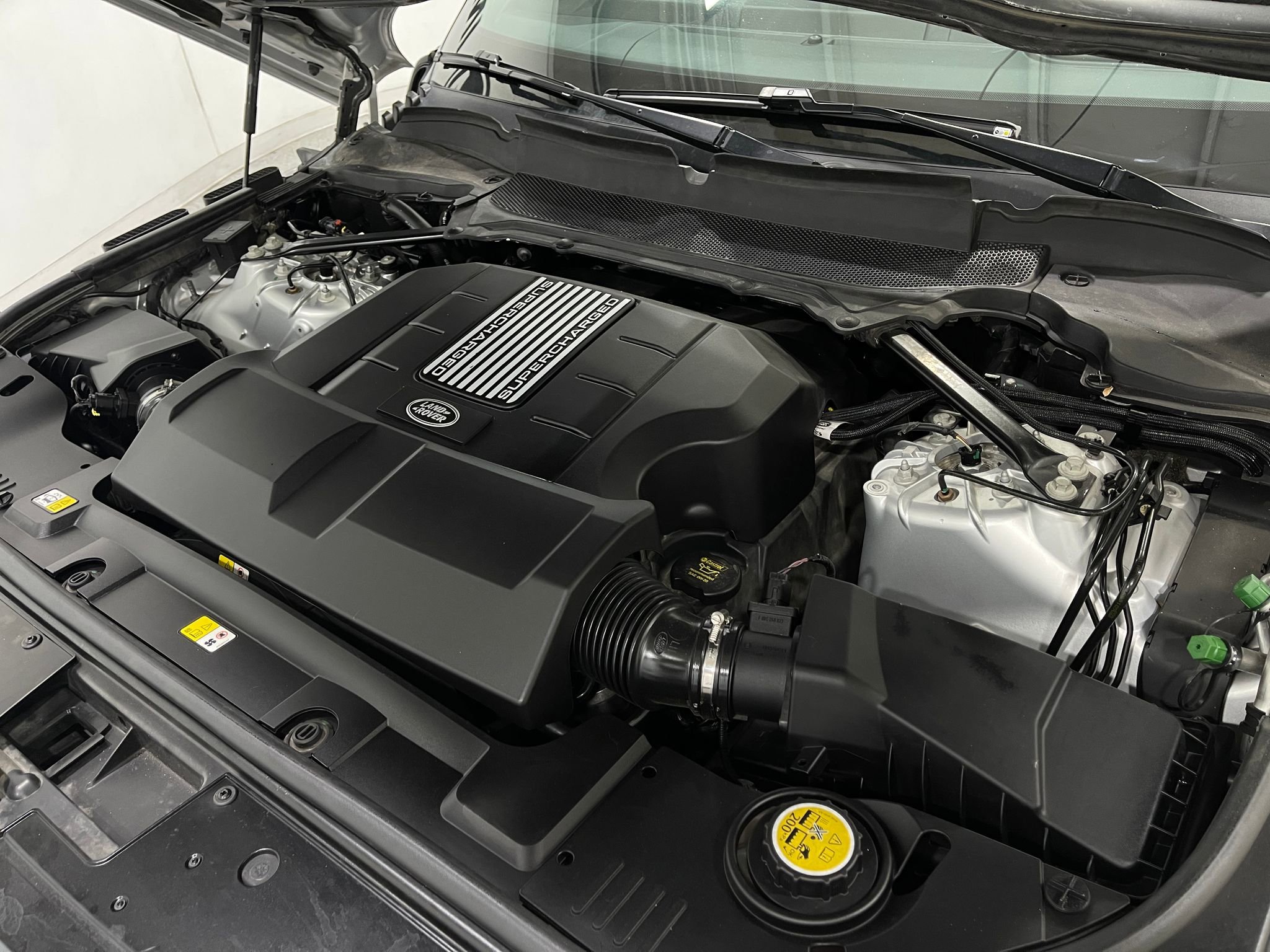 Used 2018 Land Rover Range Rover HSE AWD/4WD image 29
