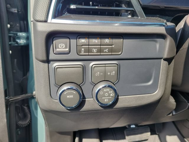 Used 2026 Chevrolet Suburban RST w/ Comfort Package RWD image 26