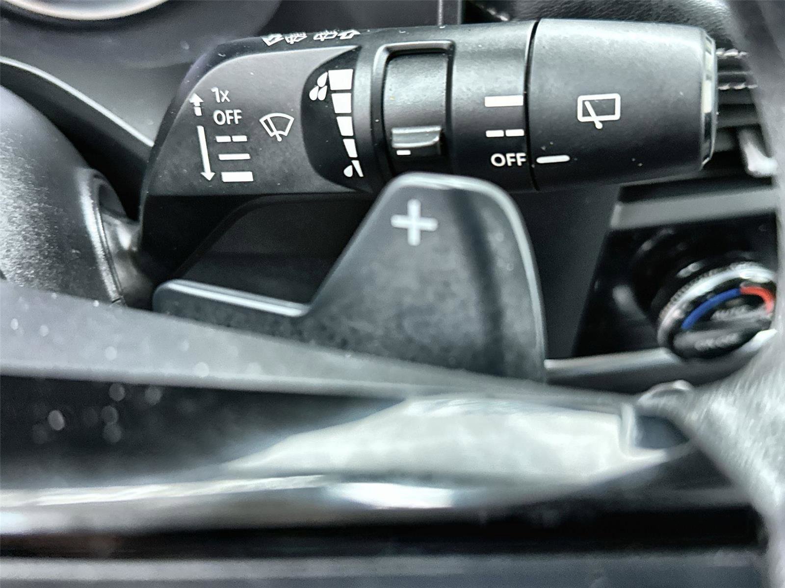 Used 2023 Nissan Rogue SV AWD/4WD image 20