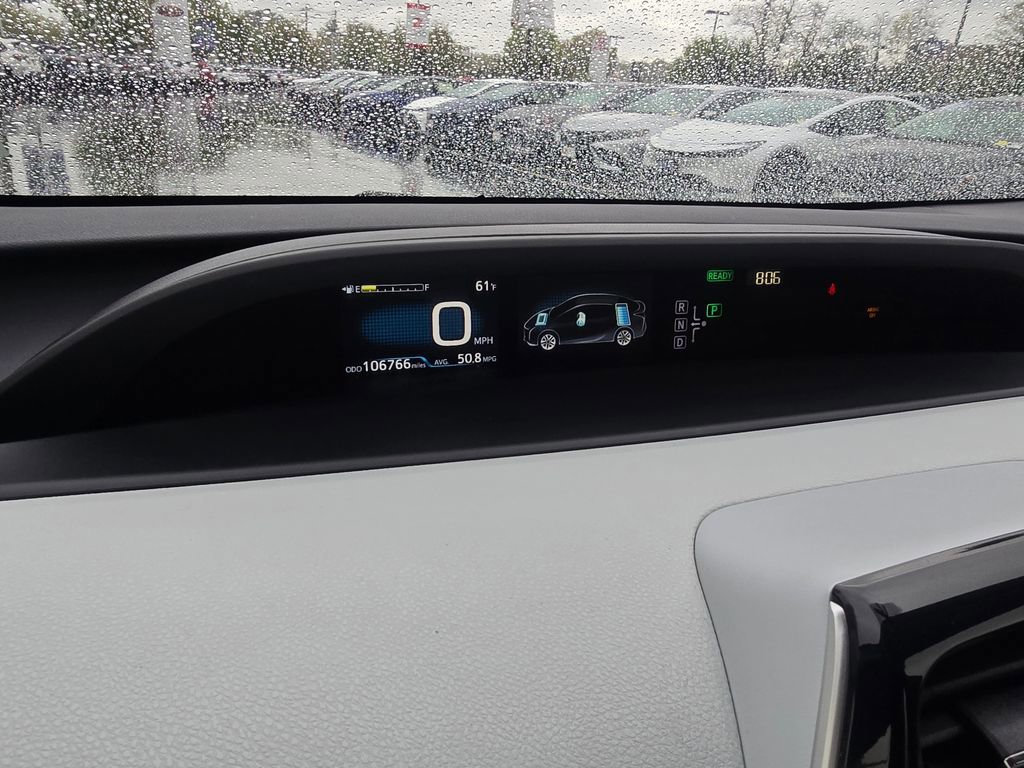 Used 2016 Toyota Prius Three FWD image 17