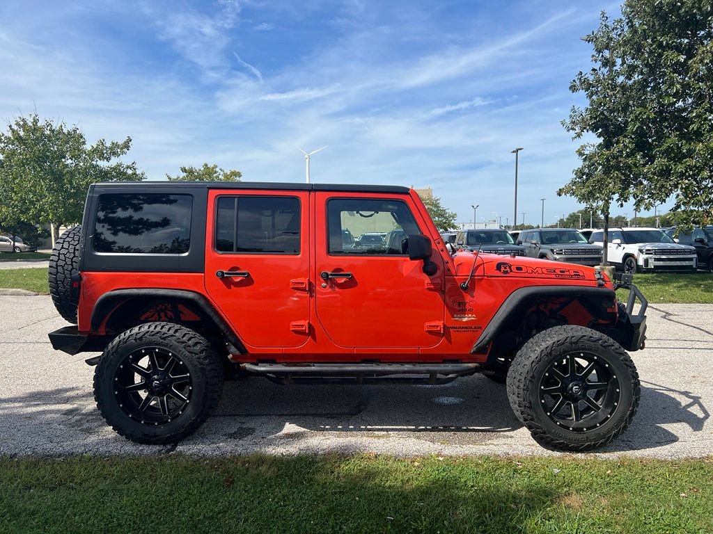 Used 2015 Jeep Wrangler Unlimited Sahara w/ Dual Top Group AWD/4WD image 6