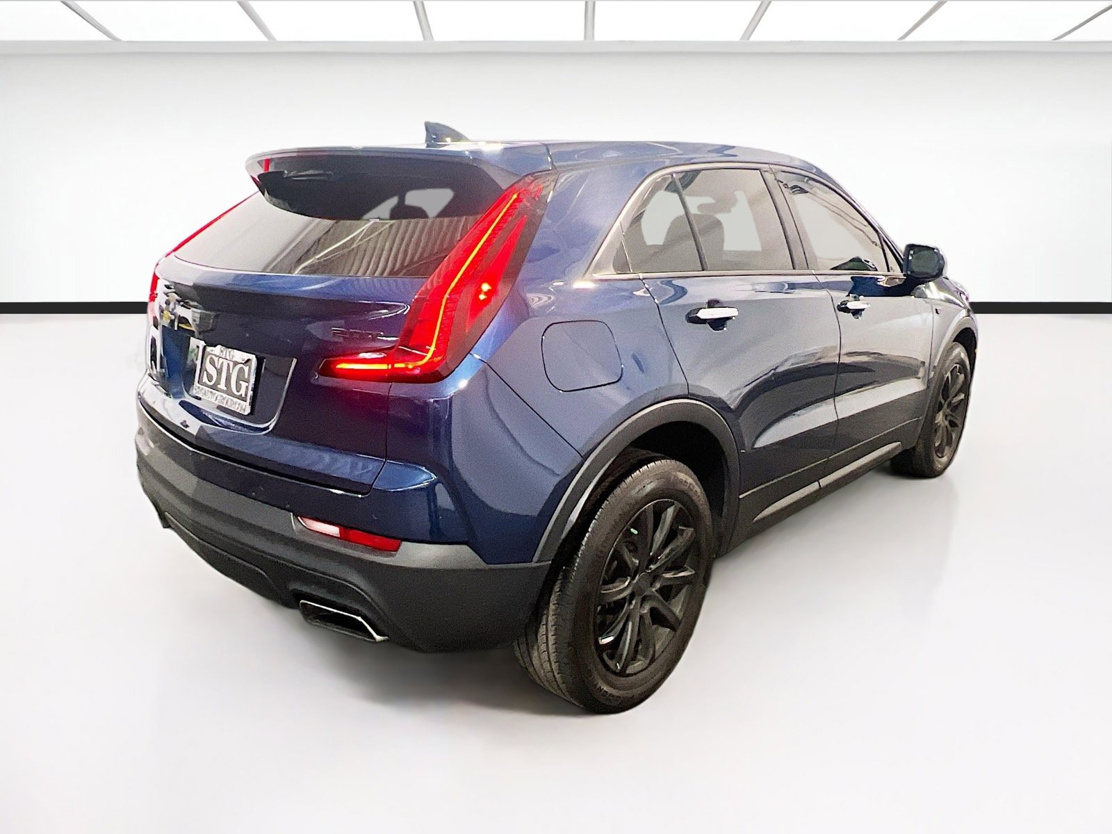 Used 2019 Cadillac XT4 Luxury FWD image 4