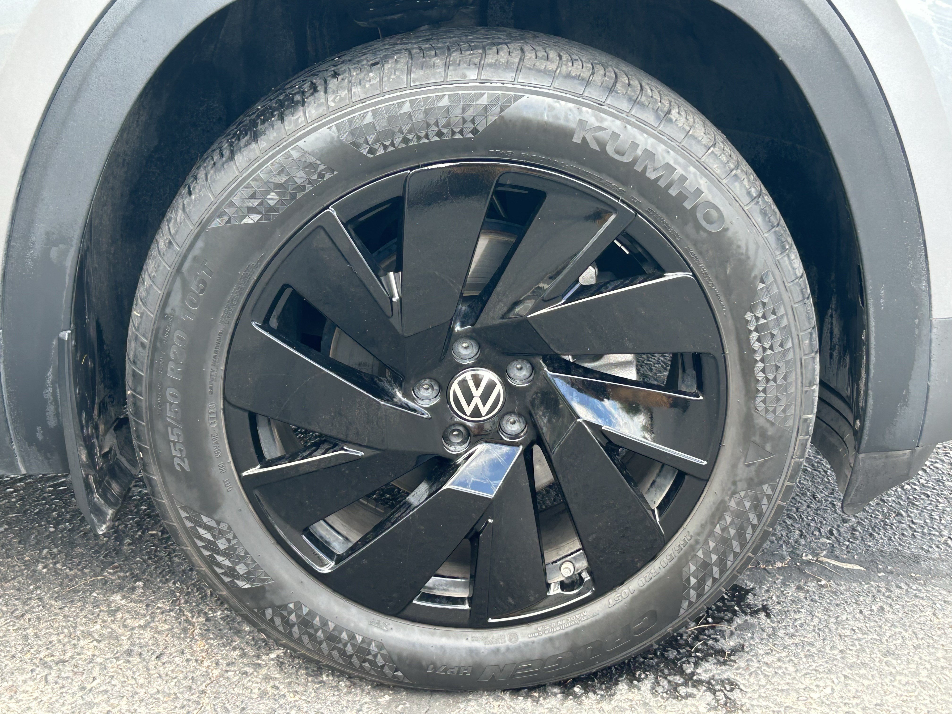 Used 2024 Volkswagen Atlas SE w/ Panoramic Sunroof Package AWD/4WD image 7