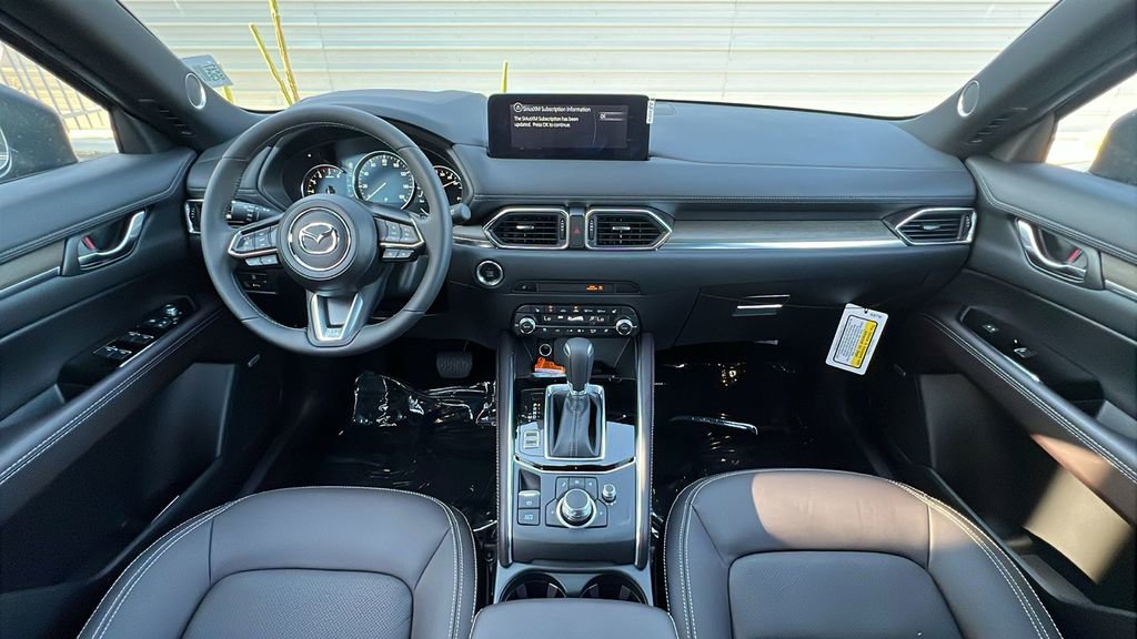 New 2025 MAZDA CX-5 Signature image 13