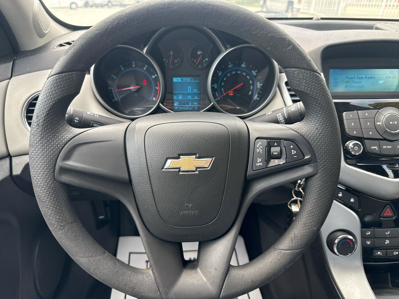 Used 2013 Chevrolet Cruze LS FWD image 33