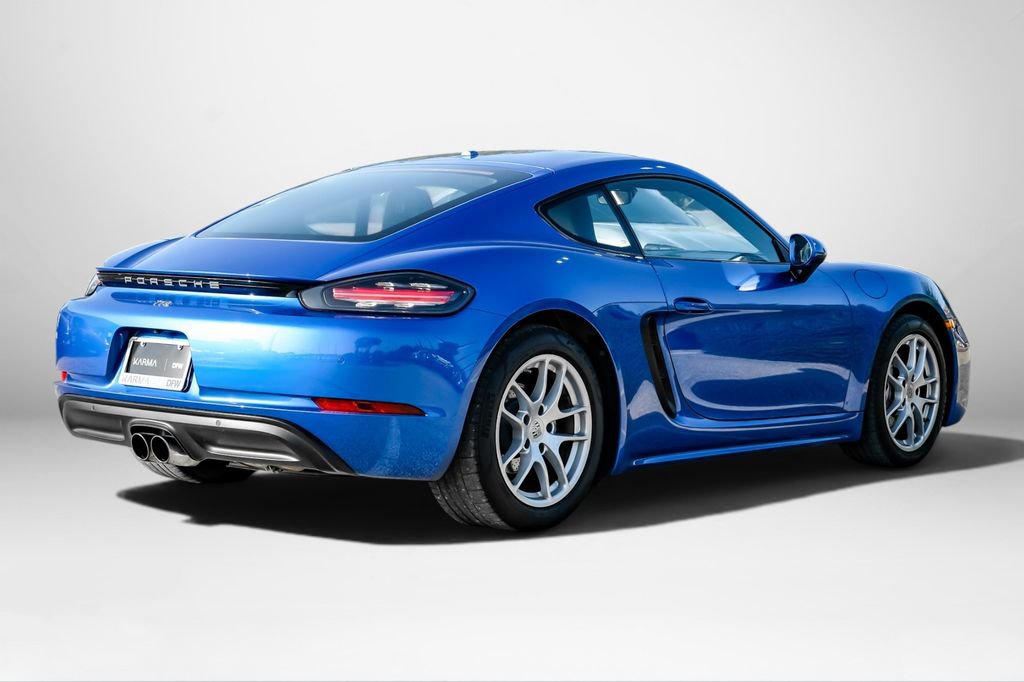 Used 2017 Porsche 718 Cayman RWD image 6