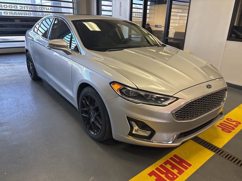 Used 2019 Ford Fusion Titanium image 4