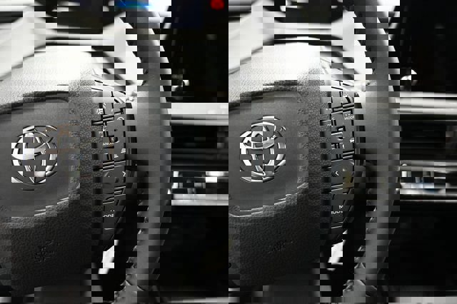 New 2026 Toyota Prius LE image 24