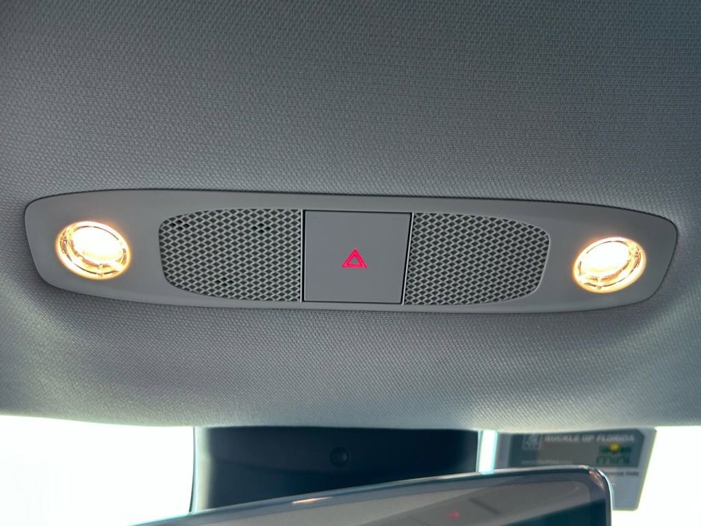 Used 2018 Tesla Model 3 image 29